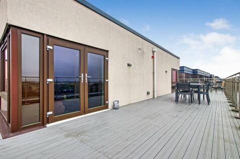 Roof terrace 2.jpg
