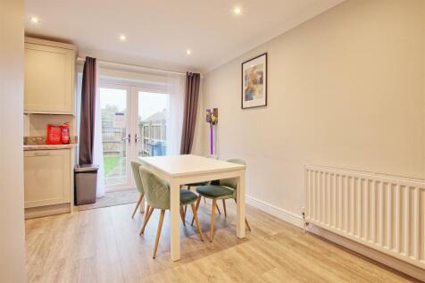 Dining room.jpg