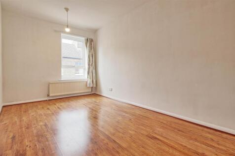 Bedroom 2.jpg