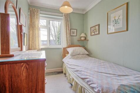 Bedroom 4.jpg