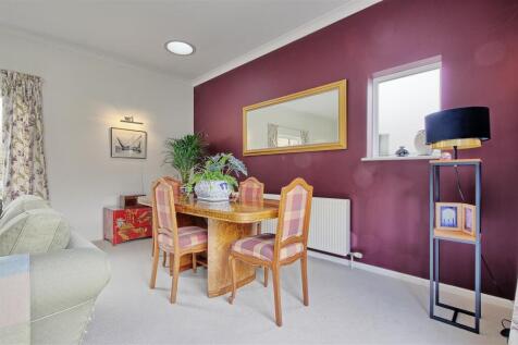 Dining area.jpg