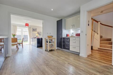 Kitchen 3.jpg