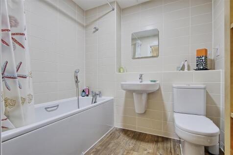Bathroom.jpg