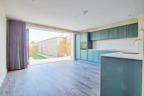 Kitchen to bifold doors.jpg