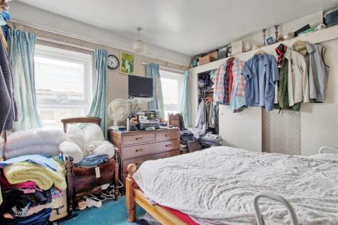 Bedroom one.jpg