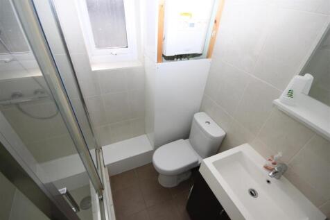 Flat shower room.jpg
