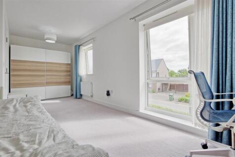 Bedroom 4 2.jpg