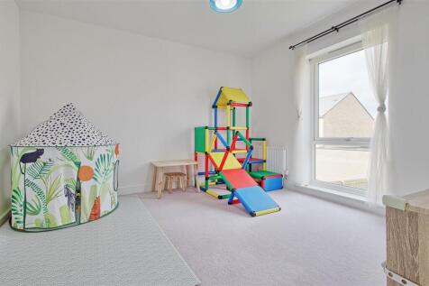 Bedroom 5.jpg