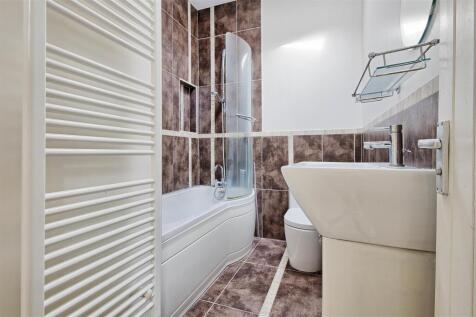Bathroom.jpg