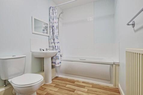 Bathroom.jpg