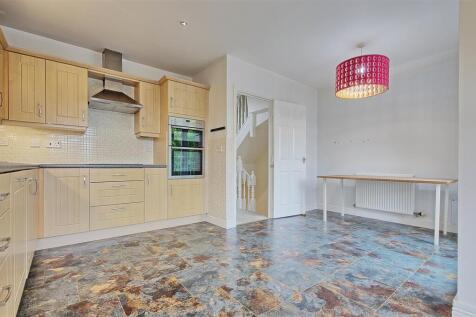 Kitchen 3.jpg