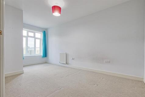 Bedroom 2.jpg