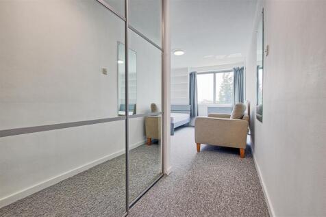 Hall.jpg