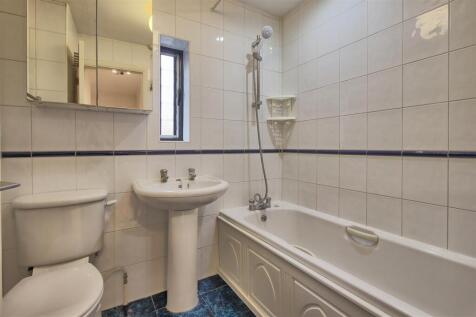 Bathroom.jpg