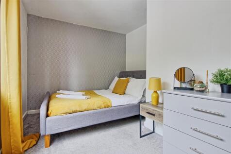 Bedroom 2 - 2.jpg