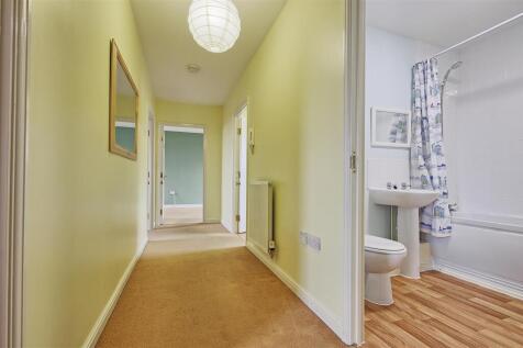Entrance hall.jpg