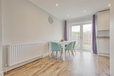 Dining Area.jpg
