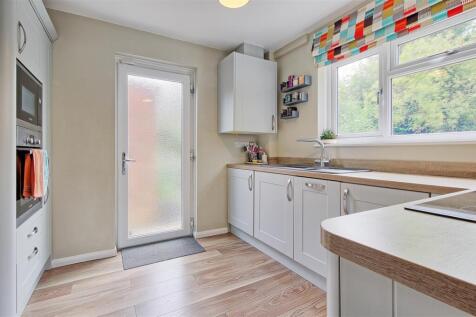 Kitchen 3.jpg