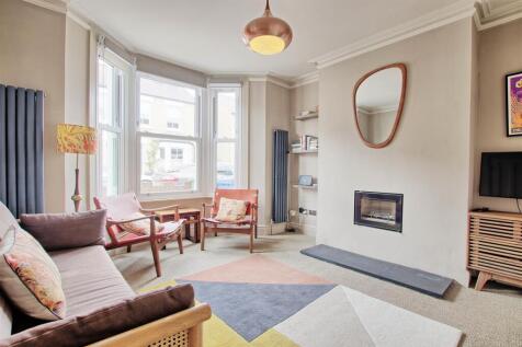 Living Room.jpg