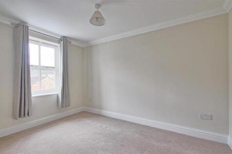 Bedroom to ensuite.jpg