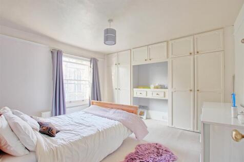 Second bedroom.jpg