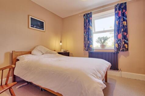 Bedroom 2.jpg