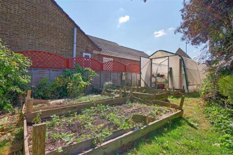 Garden 2.jpg