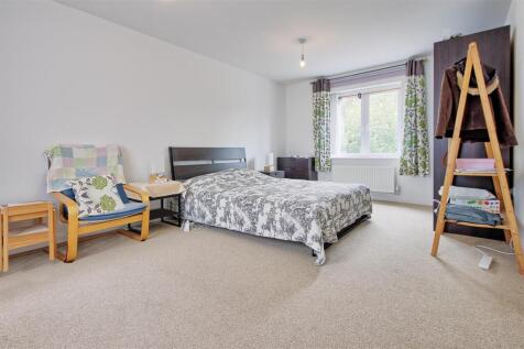 Bedroom 2.jpg