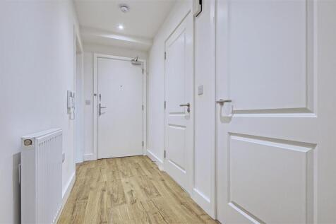 Hallway.jpg