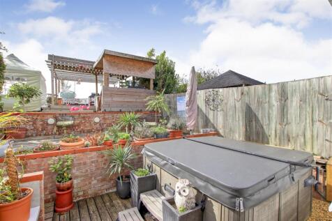 Garden 1.jpg