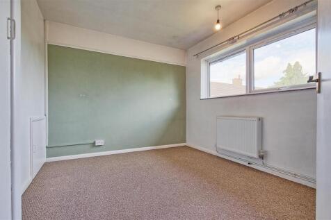 Bedroom 2.jpg