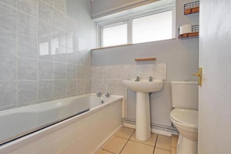 Bathroom.jpg