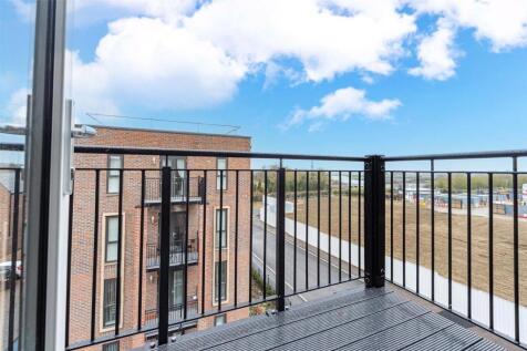 Randal Way - Balcony.jpg