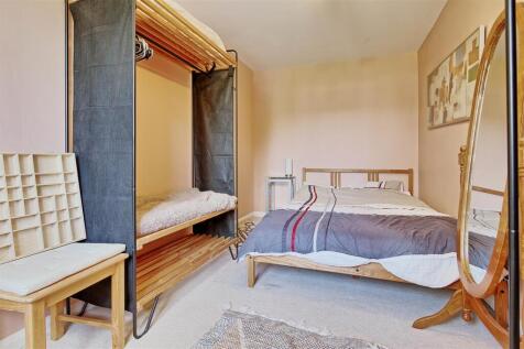 Bedroom 2.jpg