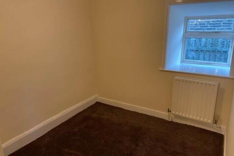 Bedroom 1 (Ground Fl