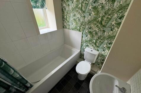 44 Scarlet Heights -