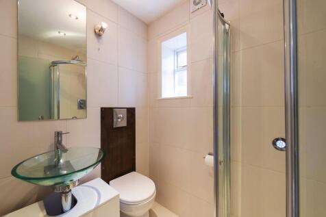 En Suite Bathroom