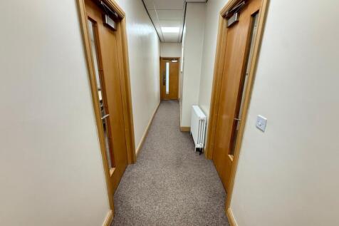 Upper Floor Office Picture 8