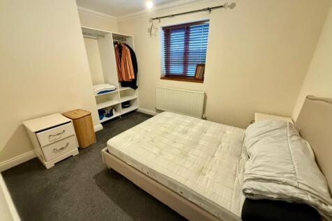 bedroom 2.2