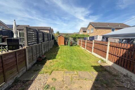 Rear garden (2)