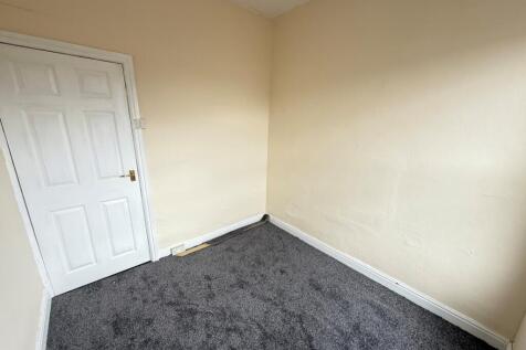 New Bedroom 3 (2)