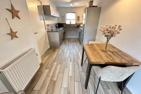 Dining kitchen