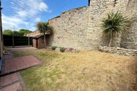 Rear garden (3)