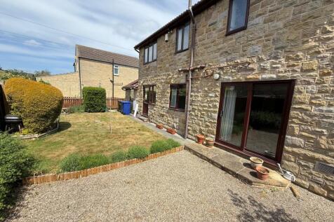Rear garden (2)