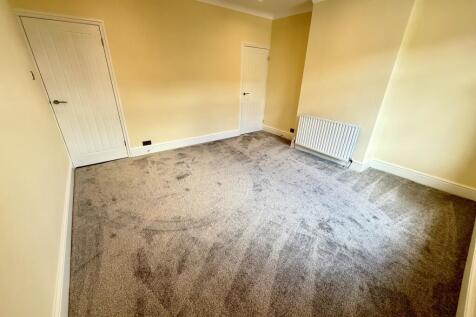 Master bedroom (2)