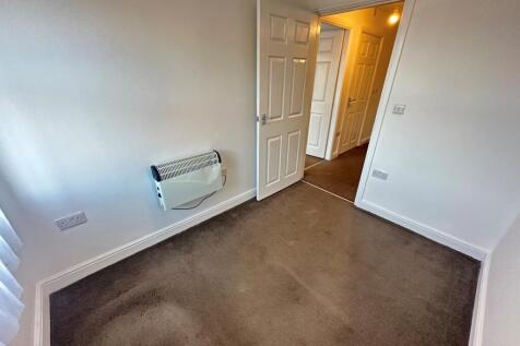 bedroom 2.2