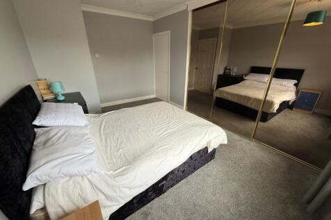 BEdroom 2 (2)