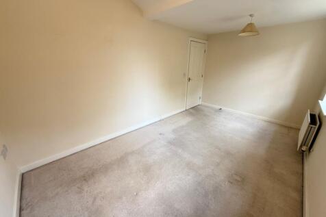 Master bedroom (2)