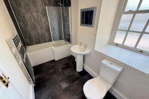 Family bathroom