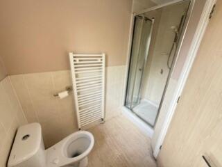 12 newton ensuite 2